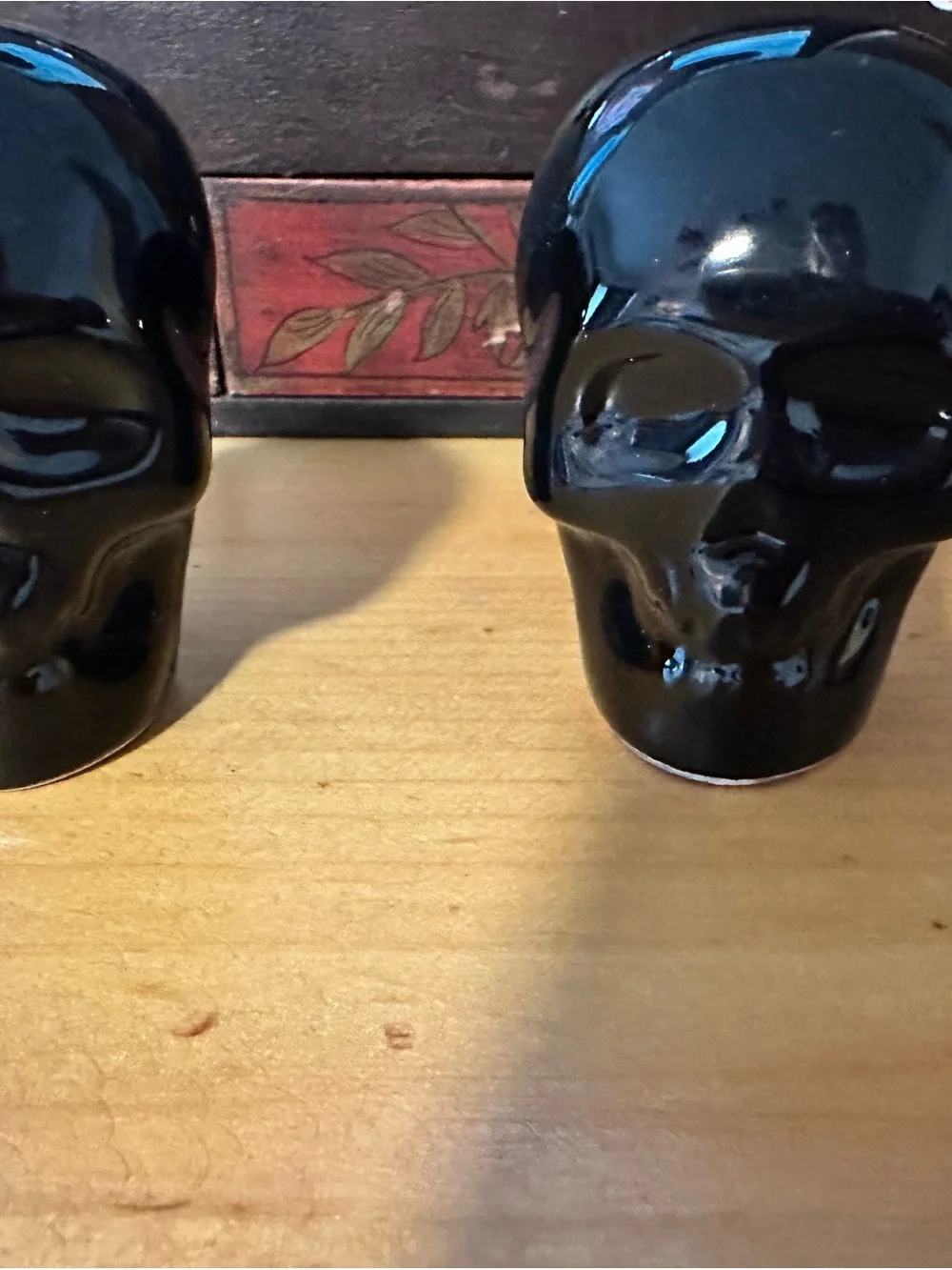 Black Glass Skull Sponge Holder -and salt and pepper shakers
